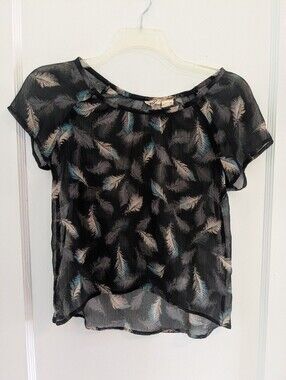 Women's Small Sheer Feather High Low Short Sleeve Top 2010's Mudd Black Blue